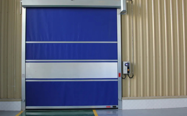 选择山丹快速山丹卷帘门时的注意事项