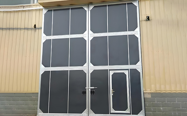 厂房山丹工业门选择与维护全解析：提升效率与安全的关键要素